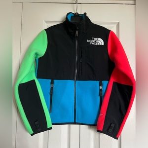 NWOT The North Face Kids Unisex Denali color block fleece jacket size S